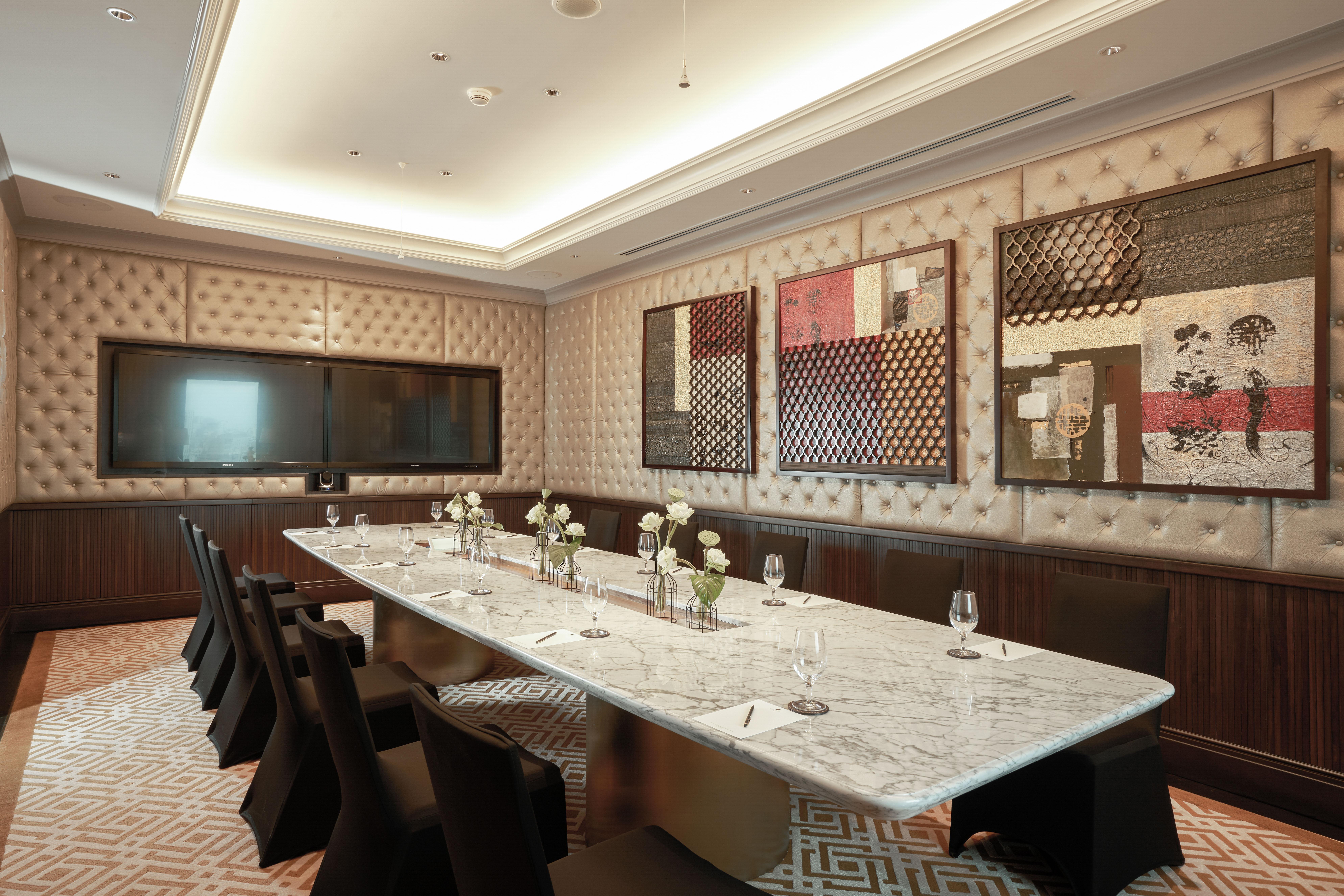 Mai House Saigon Hotel Хошимин Экстерьер фото The Boardroom
