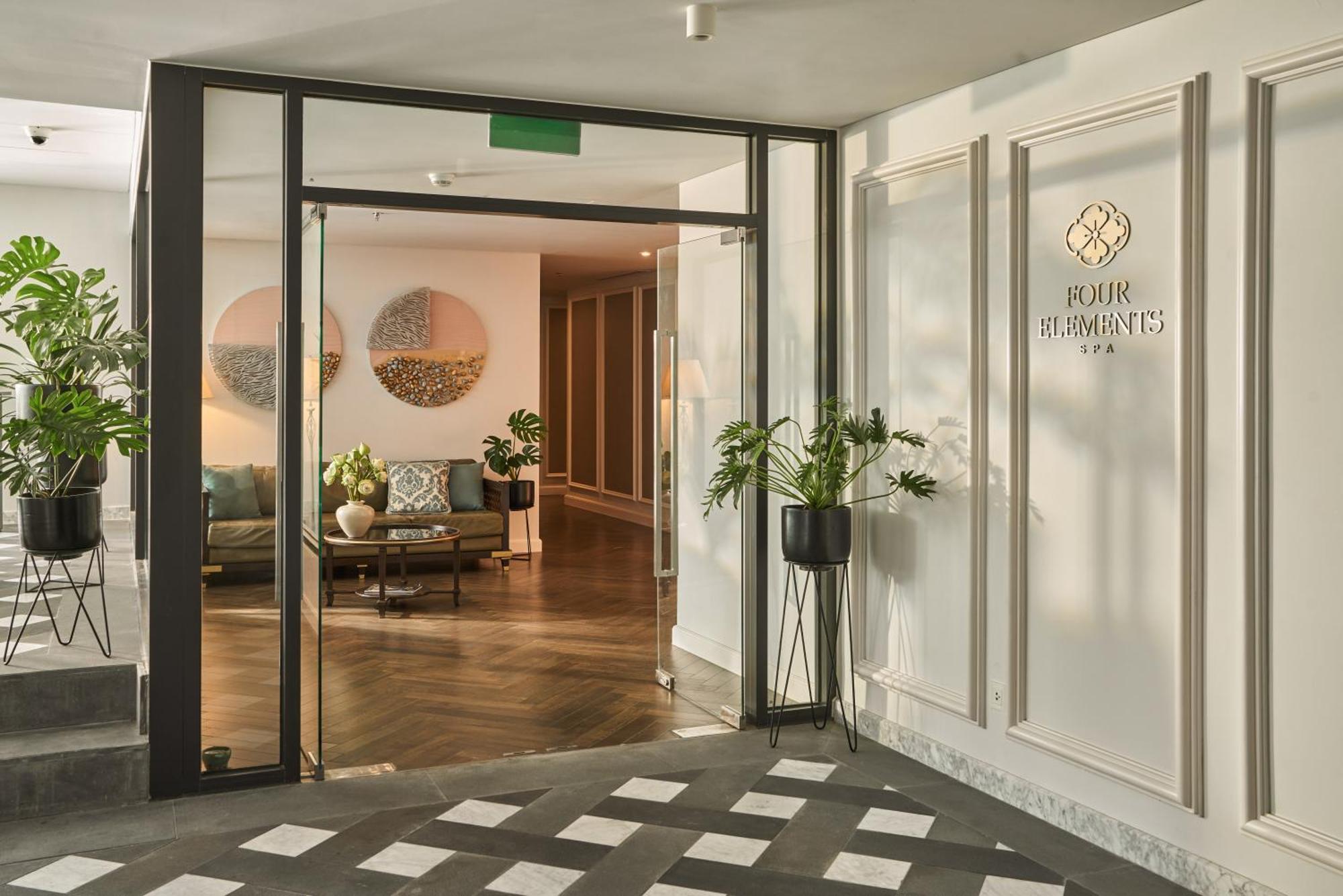 Mai House Saigon Hotel Хошимин Экстерьер фото Four Seasons Private Residences, London