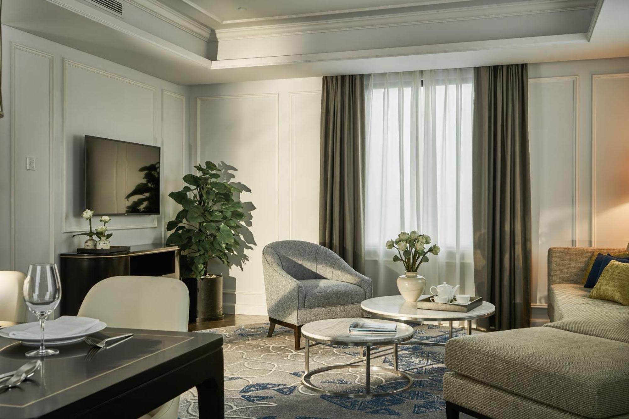 Mai House Saigon Hotel Хошимин Экстерьер фото